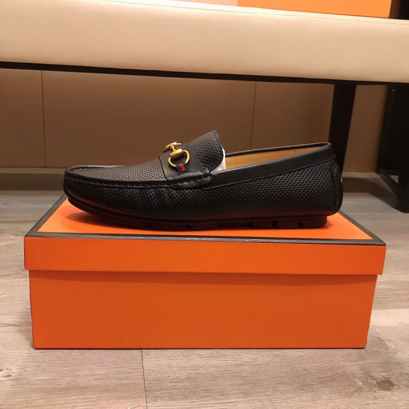G*u*i leather shoes